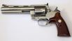 Модель небольшого, стильного револьвера Colt Anaconda с ударно-спусковым механизмом двойного действия был выпущен в 1990-ом году для охоты и спортивной стрельбы. 