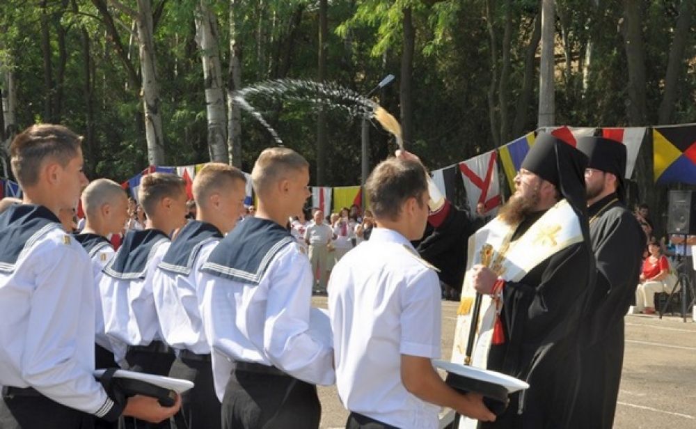 Первокурсники военно-морского лицея