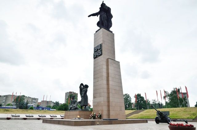 Памятник Героям фронта и тыла станет мемориальным комплексом.