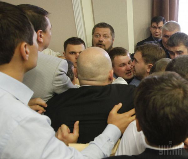 Виталий Кличко в Киевсовете вышел на «ринг» против радикала