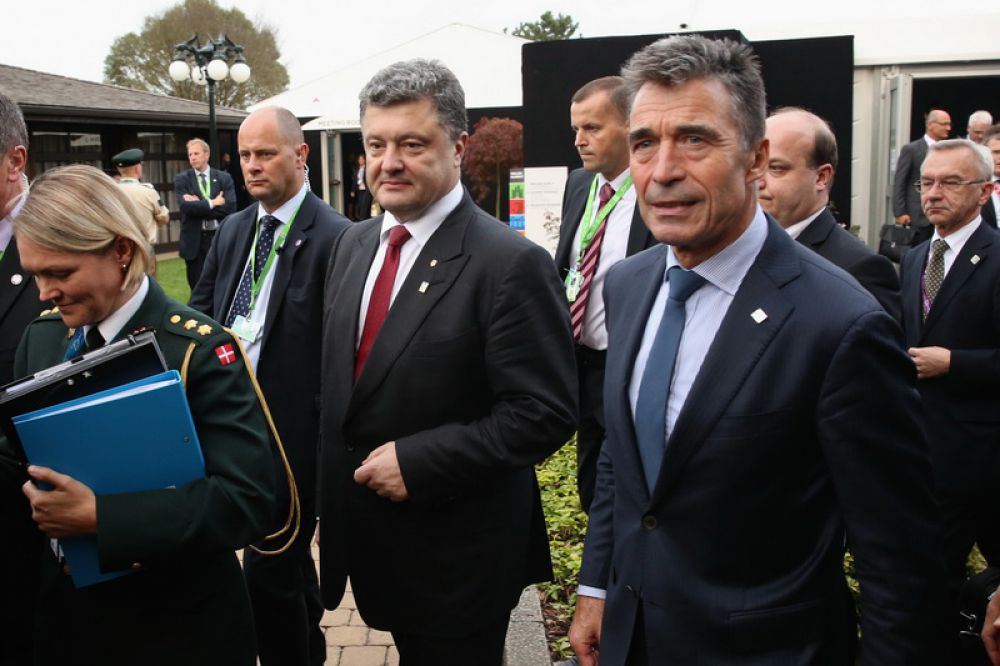 Петр Порошенко на саммите НАТО в Великобритании