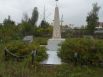 Новомалыклинский район: кажется, что обелиск стоит в частном огороде…