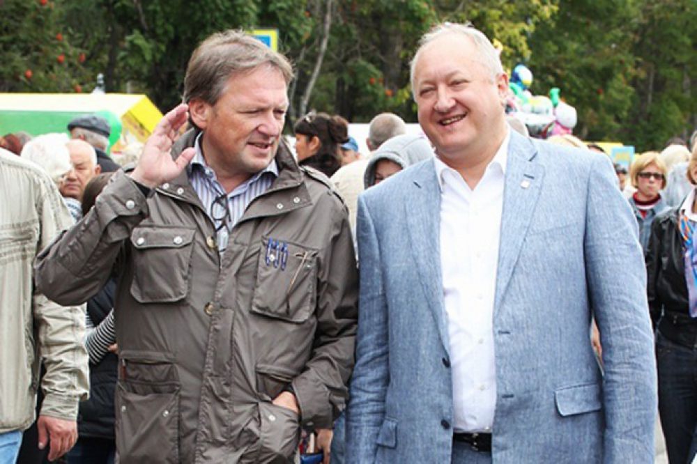 Уполномоченный при Президенте РФ по защите прав предпринимателей Борис Титов (слева).