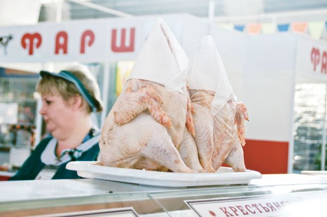 Мясо курицы в Омске подорожало почти на 12%.