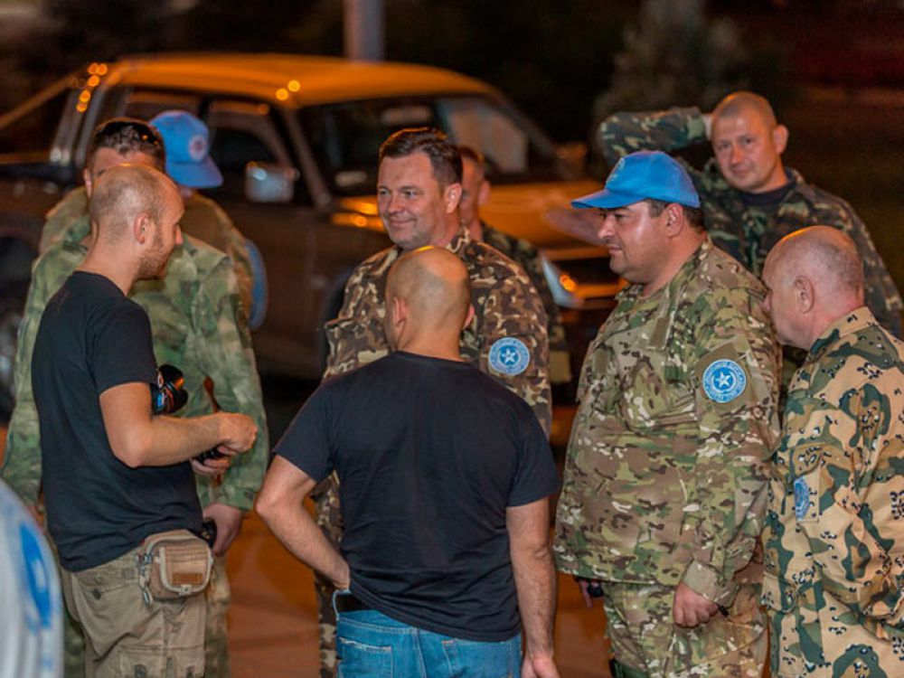 15 освобожденных украинских военных прибыли в Днепропетровск