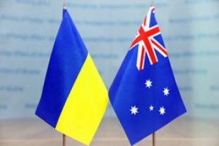 Флаги Украины и Австралии
