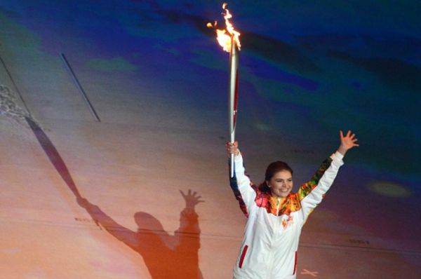 В 2014 году Алина Кабаева была одним из последних факелоносцев эстафеты Олимпийского огня.