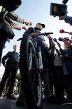 Виталий Кличко приехал на работу на велосипеде