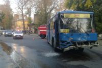 Водитель и пассажиры автобуса от госпитализации отказались.