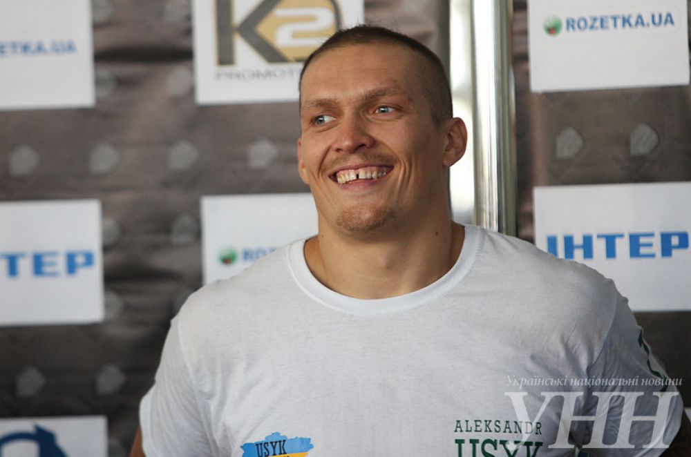 Александр Усик