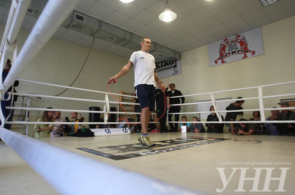 Александр Усик
