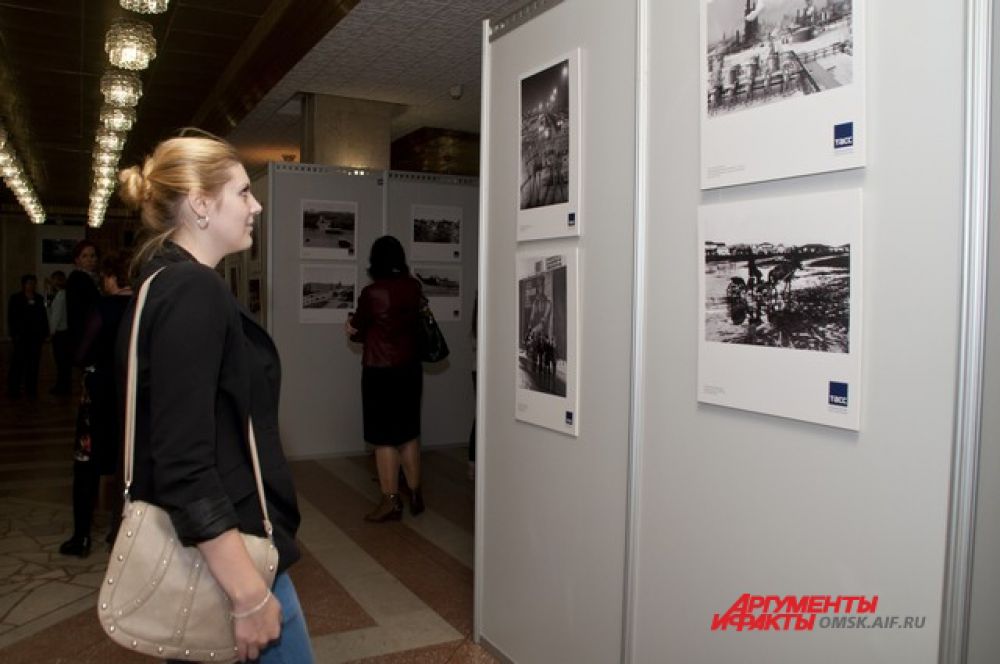 Выставка фотографий ИТАР-ТАСС «С нами новость становится событием».