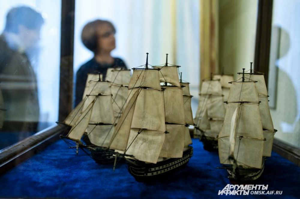 На выставке также представлены модели судов флота России.