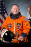 Пять лет назад Барри Уилмор летал на шаттле «Атлантис», когда в ноябре тот отправился на МКС для сборки компонентов.