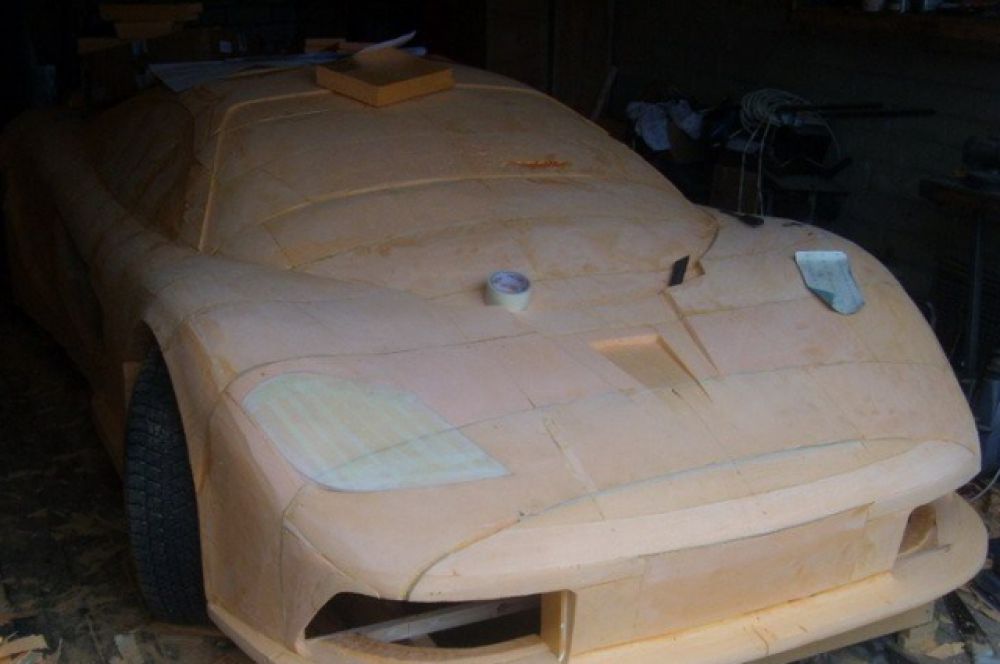 Из Peugeot автолюбитель сделал McLaren F1