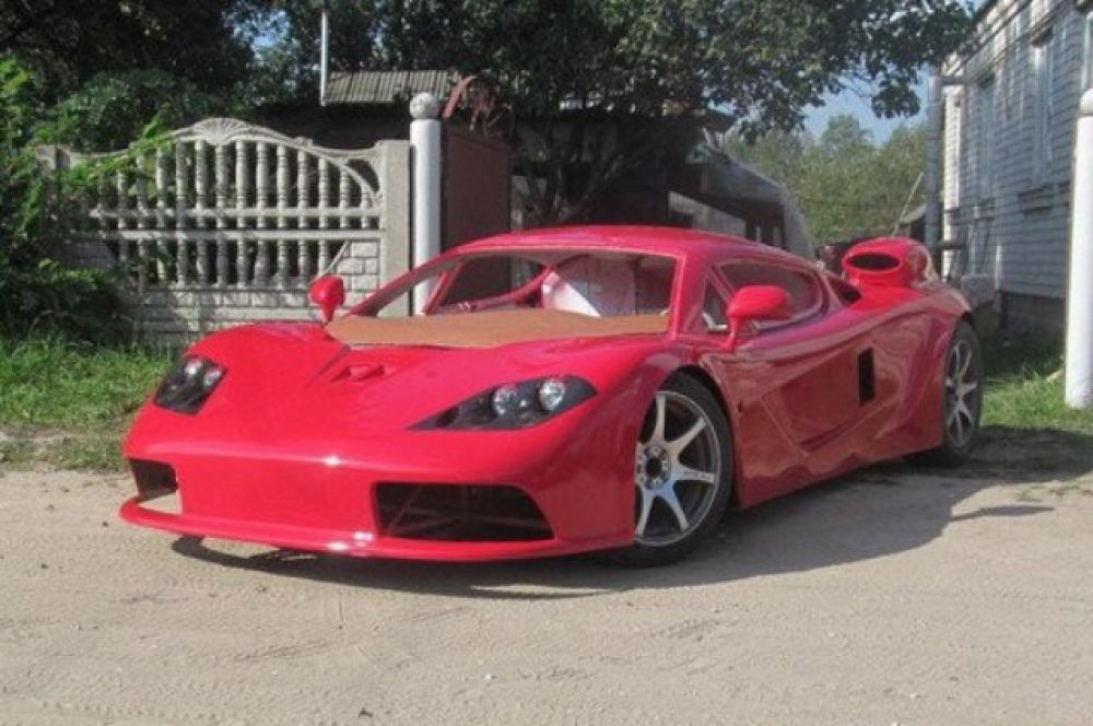 Автолюбитель сделал копию McLaren F1
