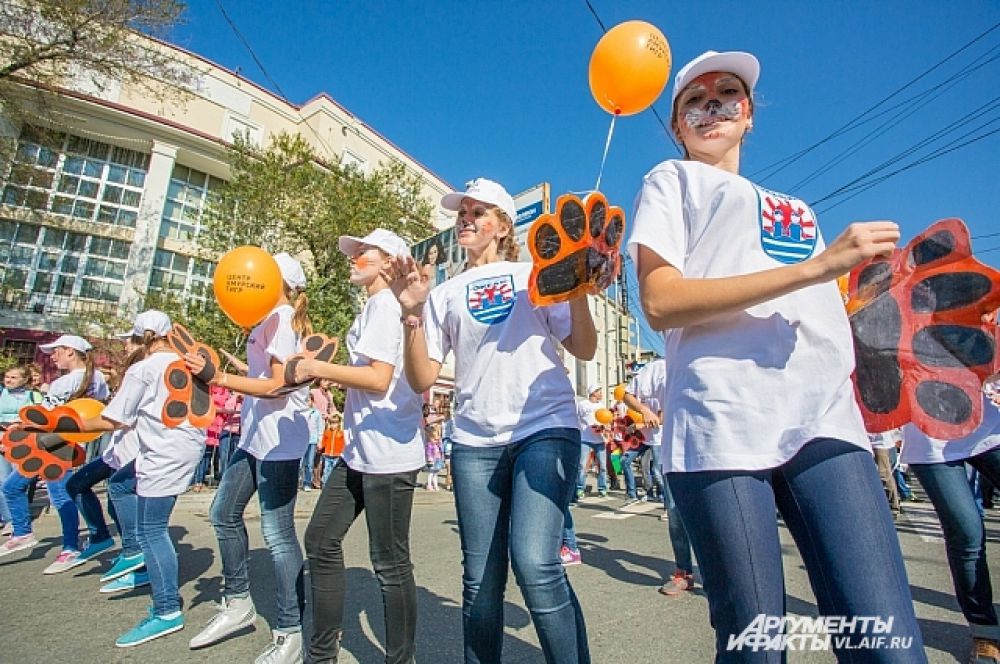 Молодёжь - главная движущая сила праздника.