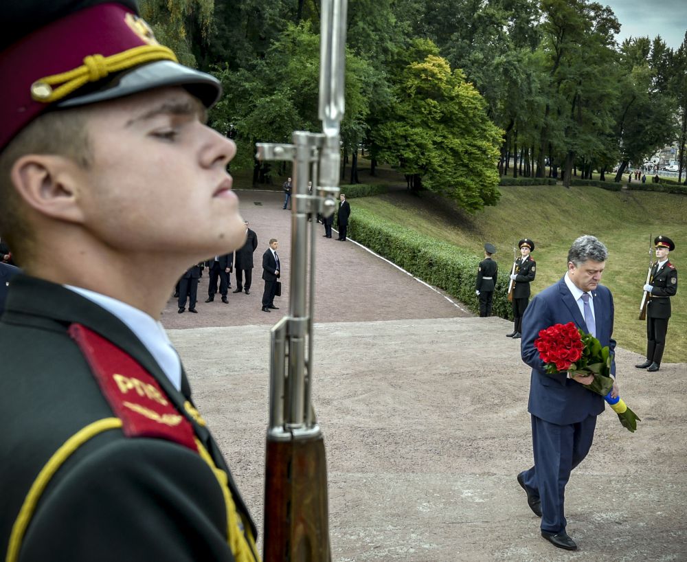 Церемония в Бабьем Яру в Киеве