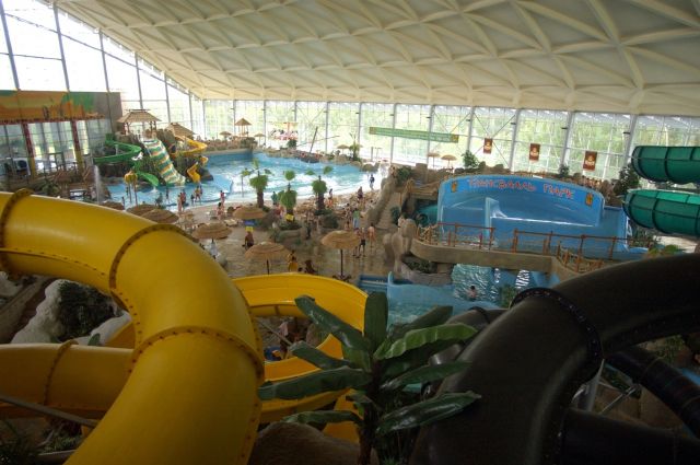 В Омске появился новый крытый аквапарк.