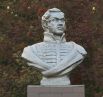 Памятник Денису Давыдову установлен во дворе школы его имени