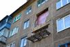 В Славянске застекляют выбитые окна
