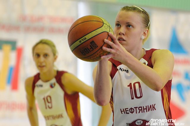Омские баскетболистки показали себя в матче с фаворитами турнира.