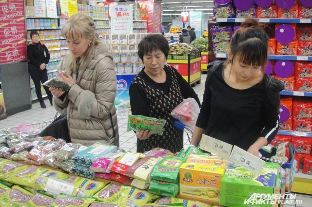 Безвизовый режим нужен россиянам для шоппинга в Китае.