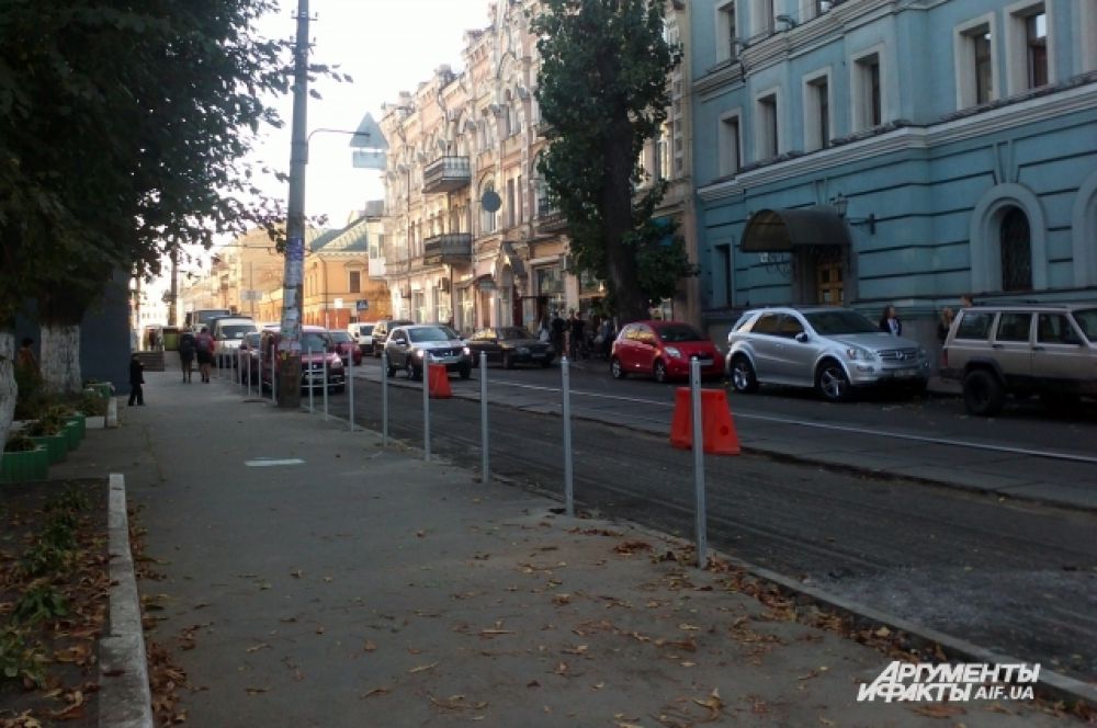 Столбики для борьбы с любителями нарушать ПДД