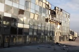 Обстрел аэропорта в Донецке