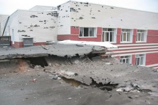 Обстрел школы в Донецке