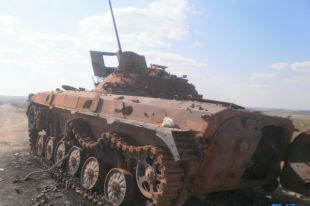Разрушенная военная техника в Иловайске
