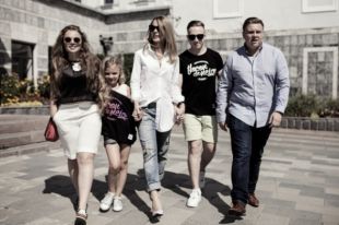 Злата Фреймут и семья Митчелов