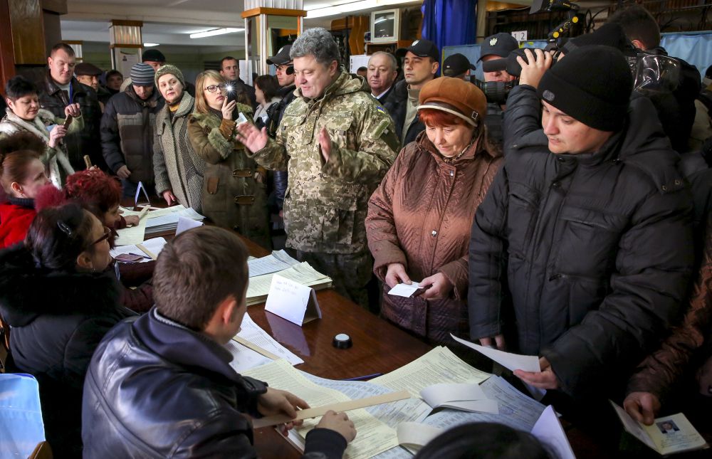 Петр Порошенко на Донбассе