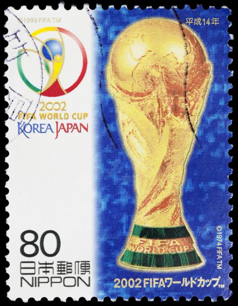 ЧМ-2002 в Южной Корее и Японии. Сборная Бразилии стала пятикратным чемпионом мира, обыграв в решающем матче команду Германии.