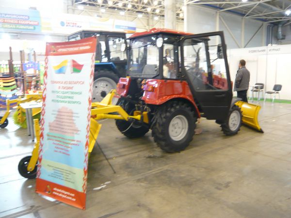 Белорусские тракторы на агровыставке в Киеве