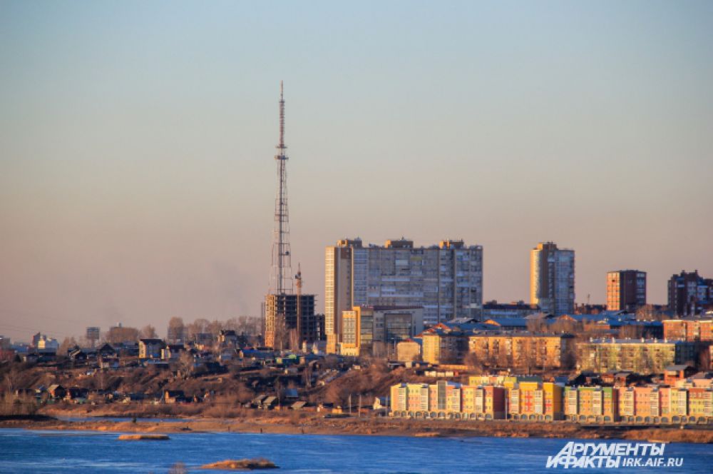 Высота иркутской телевизионной вышки составляет 192 метра