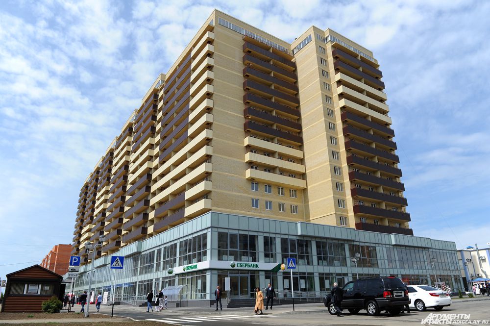 Совсем недавно в городе построили новый жилой комплекс «Чкаловский». Единственная 16-этажка в Майкопе