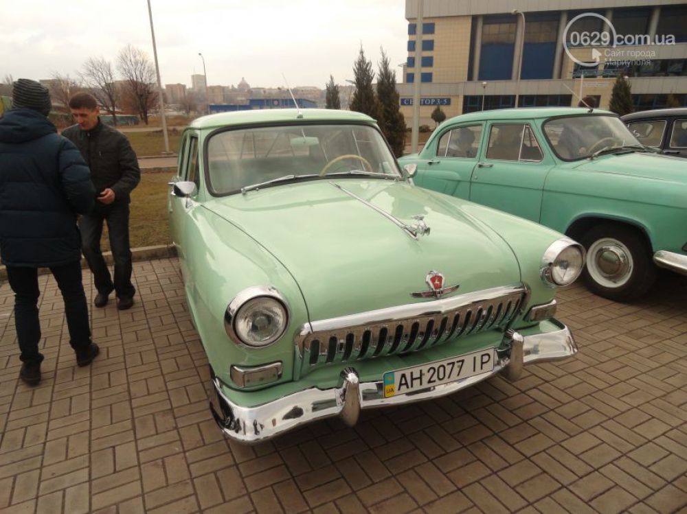 Выставка ретро-авто в Мариуполе