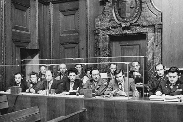 Синхронные переводчики на Нюрнбергском процессе.