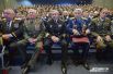 Под гимн страны ребята встретили гостей  заслуженных ветеранов, таких как Моисеев М.А, и действующих адмиралов Хмельнова И.Н и Кравченко В.А. 