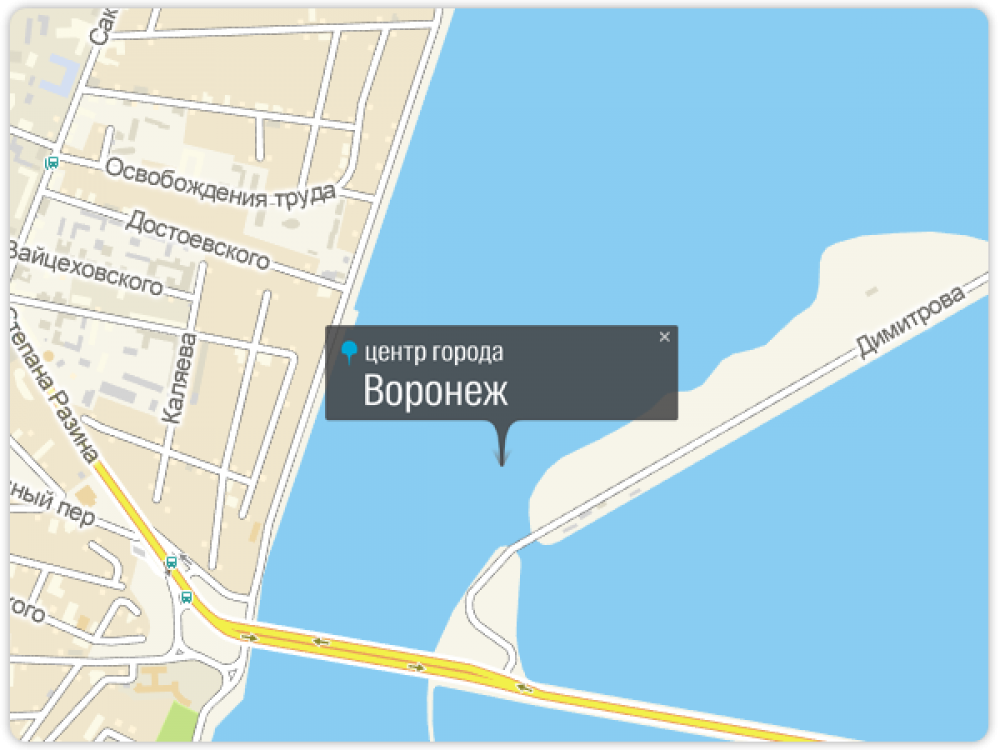 Геоцентр Воронежа, как и в случае с Санкт-Петербургом и Самарой, находится не на суше. Он располагается на территории Воронежского водохранилища, в 300 метрах от набережной и в 100 метрах от ближайшего острова.