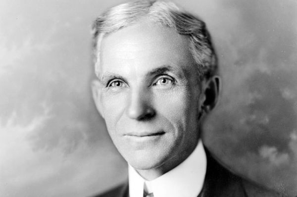 Генри Форд, будущий владелец по производству автомобилей, сбежал из дома в 16 лет и начал работать в Детройте механиком, а потом и главным инженером в «Электрической компании Эдисона».