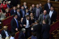 В Верховной Раде состоялась первая драка