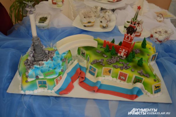 Этот торт занял первое место в номинации «Возвращение Крыма».
