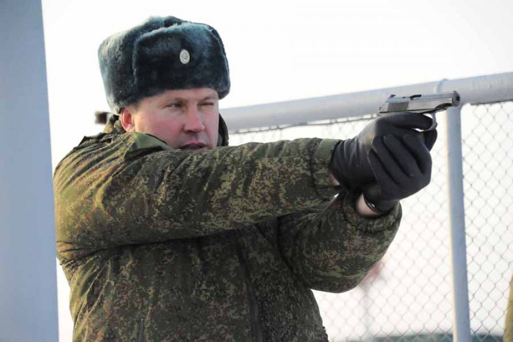Стрельба из пистолета Макарова входила в программу соревнований.