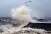 По данным государственной метеорологической службы Филиппин Pagasa, скорость ветра в центре тайфуна достигала 185 км/час при порывах 210 км/час. Высота волн у берега превышала 4,5 метра.