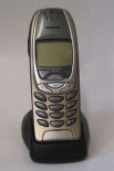 В 2002 году на рынок вышла новая модель Nokia – 6310i. Это было удобное и довольно быстрое по тем временам устройство, поддерживавшее Java-приложения. Вкупе с аккумулятором, обеспечивавшим долгое время автономной работы, этот телефон был одним из наиболее востребованных.