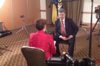 Порошенко во время интервью американскому телеканалу