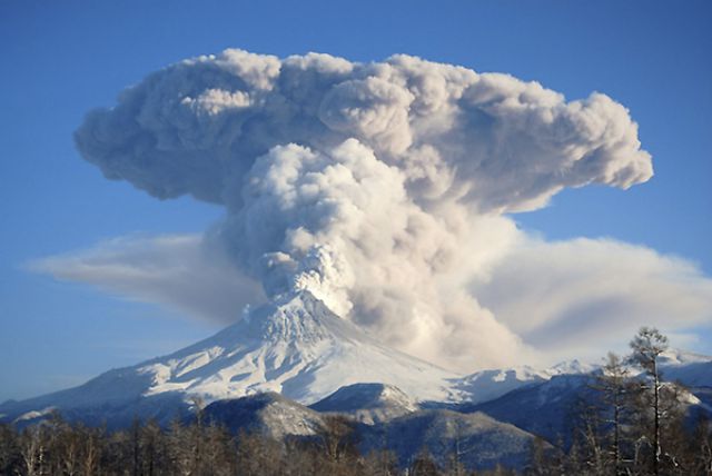 Взаимосвязи между извержениями вулканов и землетрясеними не установлено