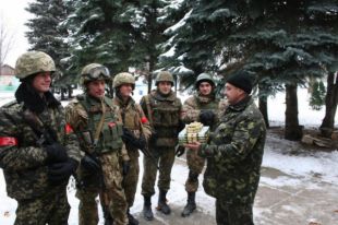 Военнослужащие